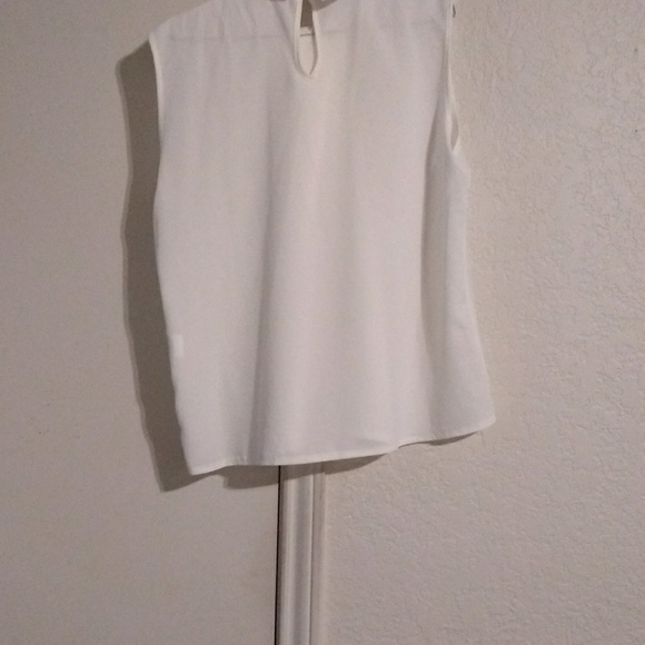 Collared tank - Picture 4 of 4